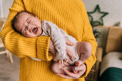 Otite bébé en pleurs